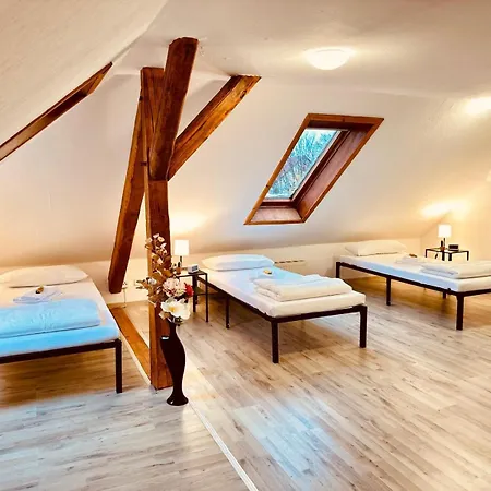 Im Zentrum - Naehe Restaurant & Waschsalon - Wlan, Parkplatz, Bad & Mehr 公寓 *