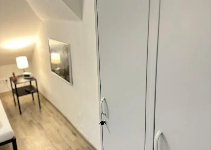 Im Zentrum - Naehe Restaurant & Waschsalon - Wlan, Parkplatz, Bad & Mehr